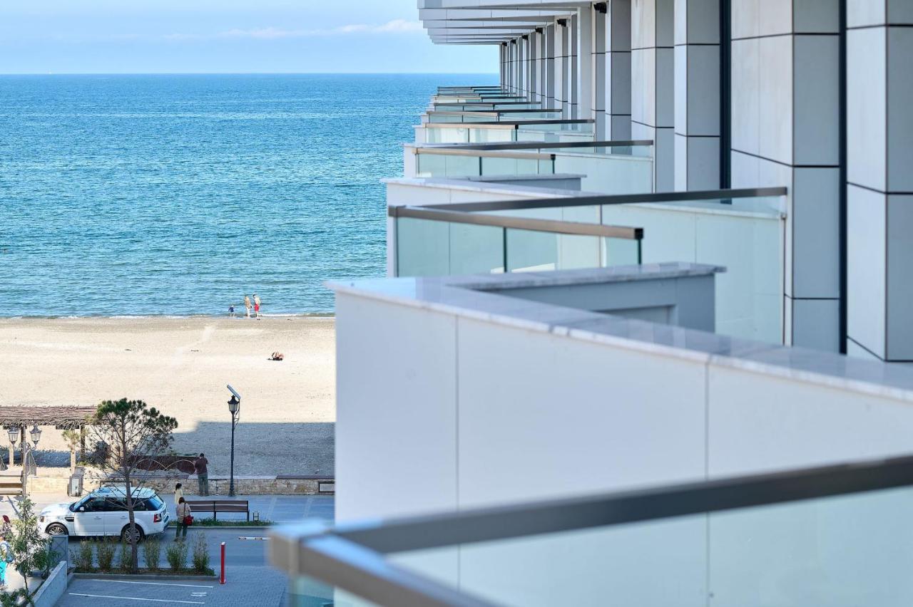 Retro Apartment In Infinity Beach Resort 마마이아 외부 사진